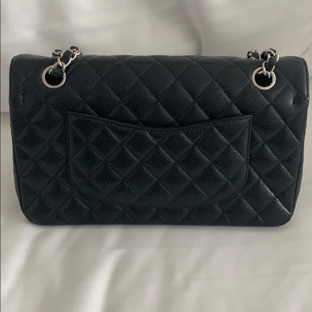 ❤️ SOLD LOCALLY❤️Chanel - Picture 2 of 8